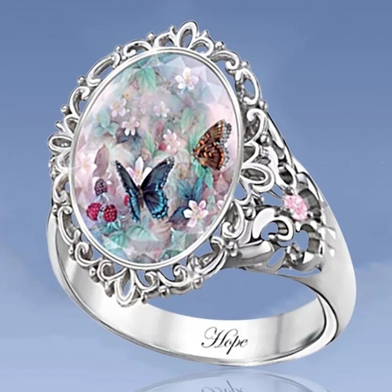 Fashionable income, exquisite flowers, butterfly rings, colorful butterflies dancing among the flowers, engagement gifts