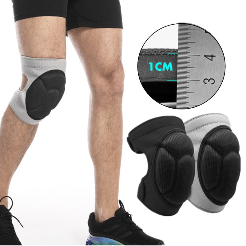 This pair of thick sports knee pads provides support and protection