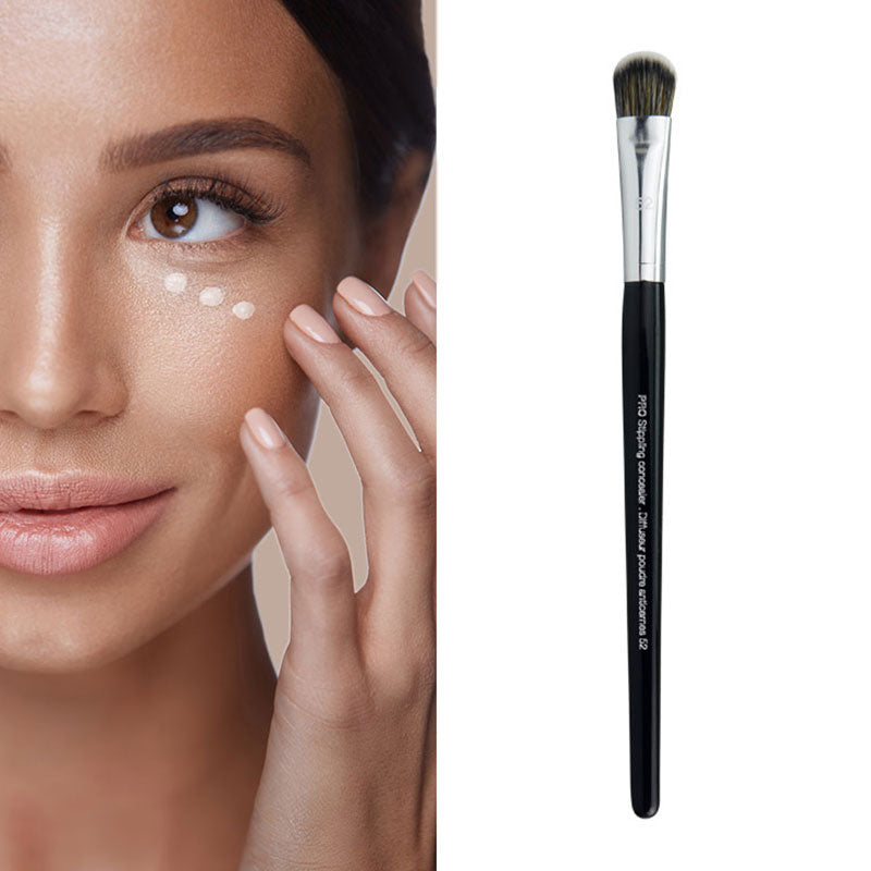 One-piece foundation brush for achieving makeup application