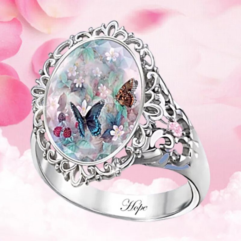 Fashionable income, exquisite flowers, butterfly rings, colorful butterflies dancing among the flowers, engagement gifts