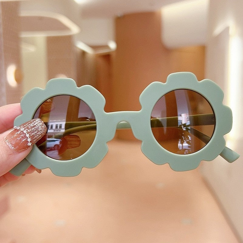 2023 Fashion Heart Frame Children Sunglasses Cute Girls Boys Kids Sun Glasses UV375 Protection Small Eyewear Baby De Sol Gafas