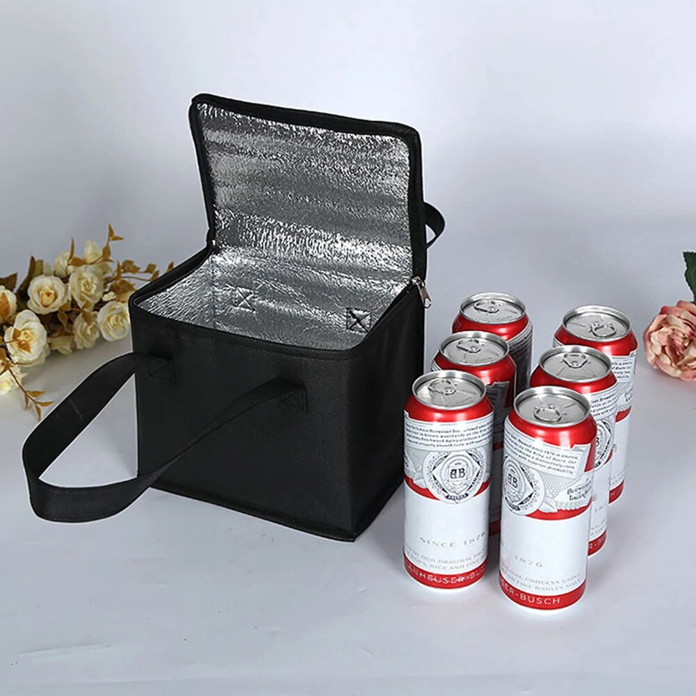 This portable cooler bag is perfect for keeping your food and drinks