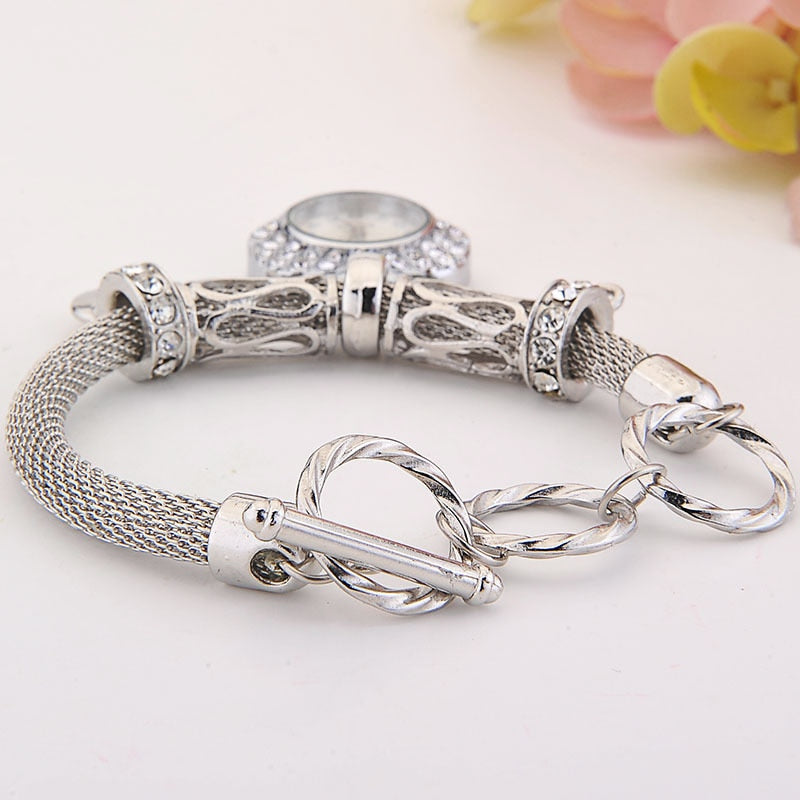 2023 Cute Golden Silver Heart Bracelet Watch INS Style Girl Women Heart Steel Band Bracelet Lover Watch Gift for Girlfriend