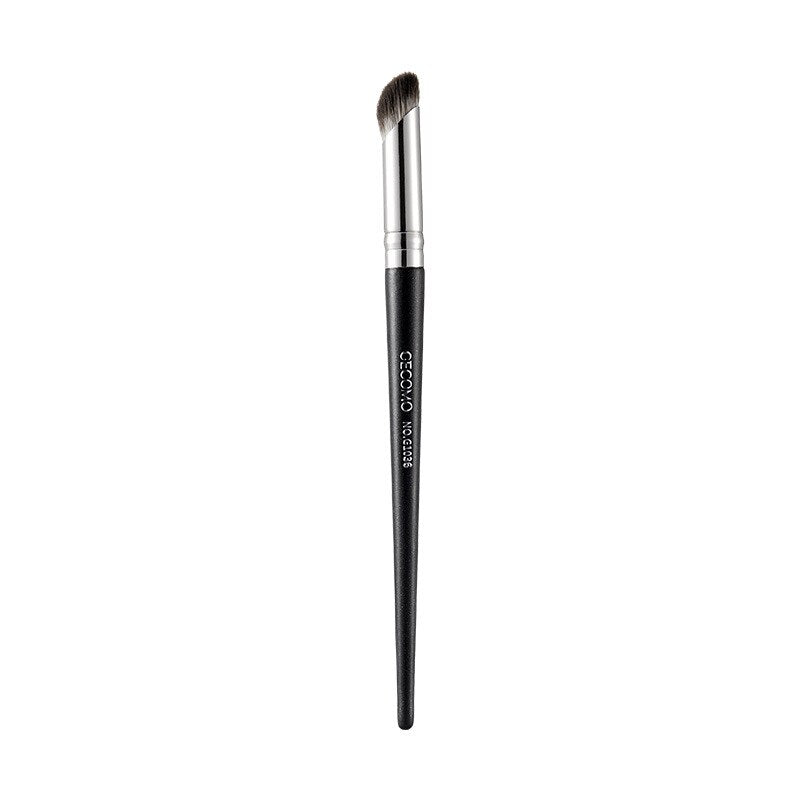 One-piece foundation brush for achieving makeup application