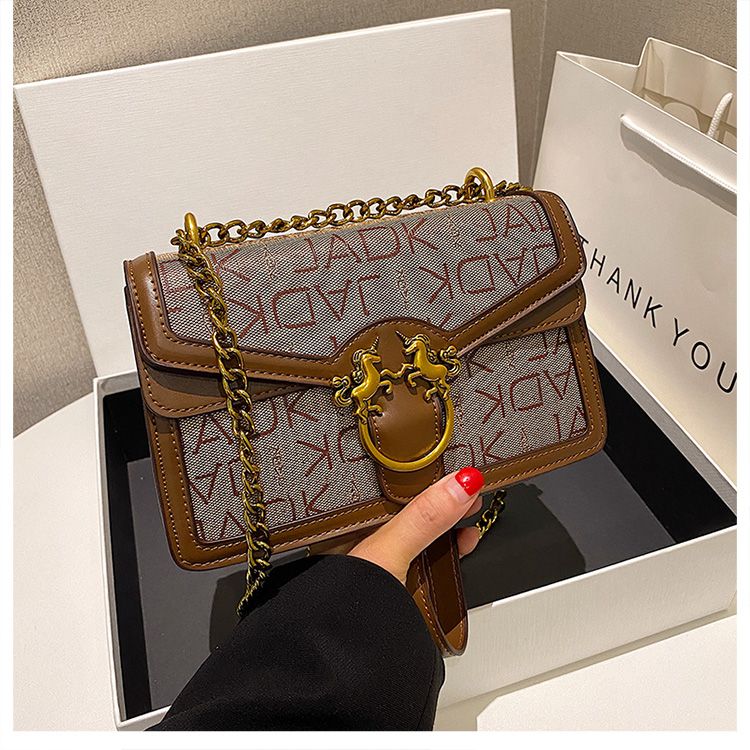 High quality fashion women's chain underarm single shoulder oblique straddle small square bag