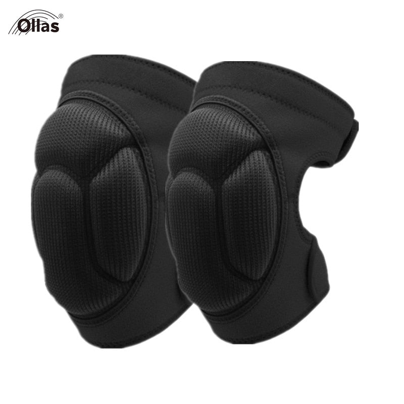 This pair of thick sports knee pads provides support and protection