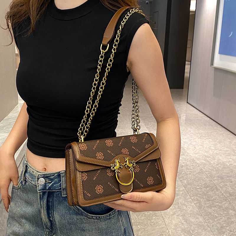 High quality fashion women's chain underarm single shoulder oblique straddle small square bag